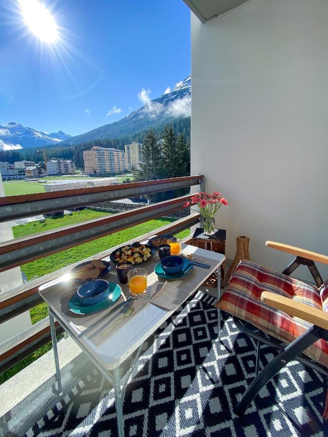 Apartamento Swissme - Modernes Am Sportplatz Mit Balkon & Parkplatz