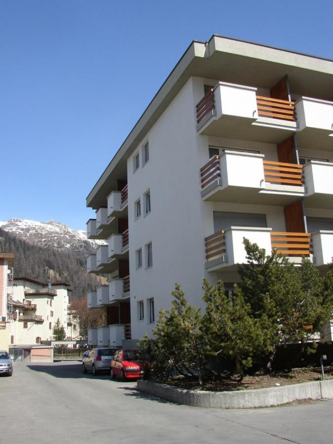 Swissme - Modernes Am Sportplatz Mit Balkon & Parkplatz * São Moritz