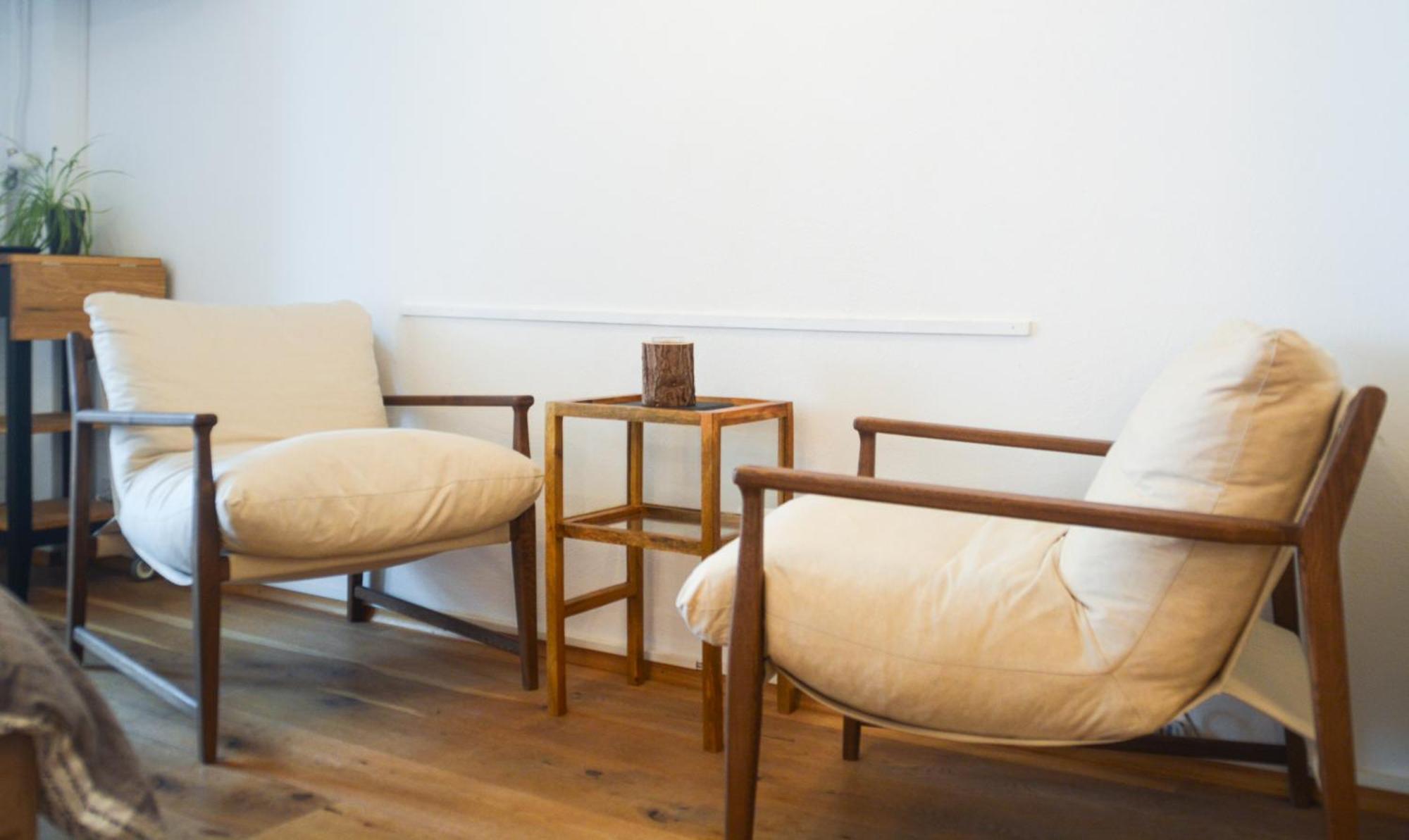Apartamento Swissme - Modernes Am Sportplatz Mit Balkon & Parkplatz
